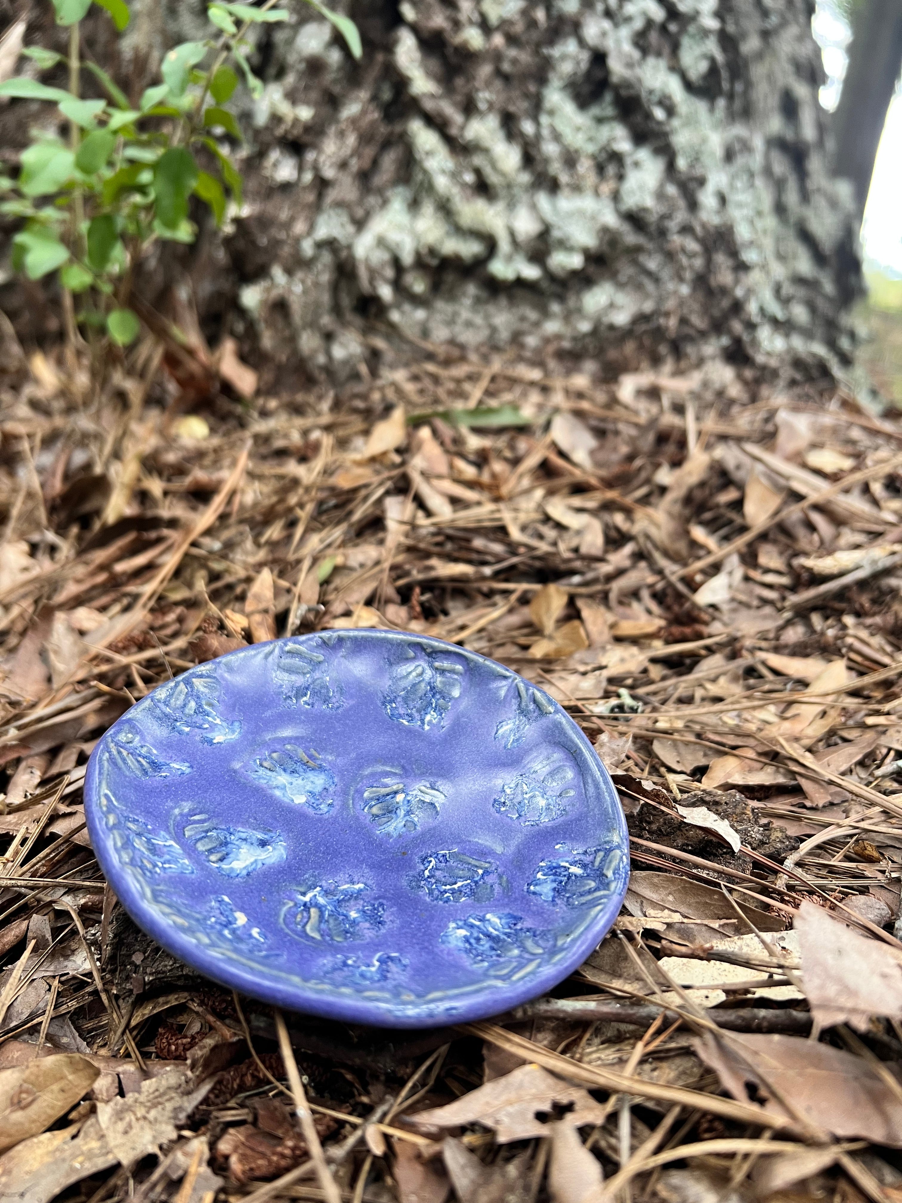 violet leaf pattern trinket dish