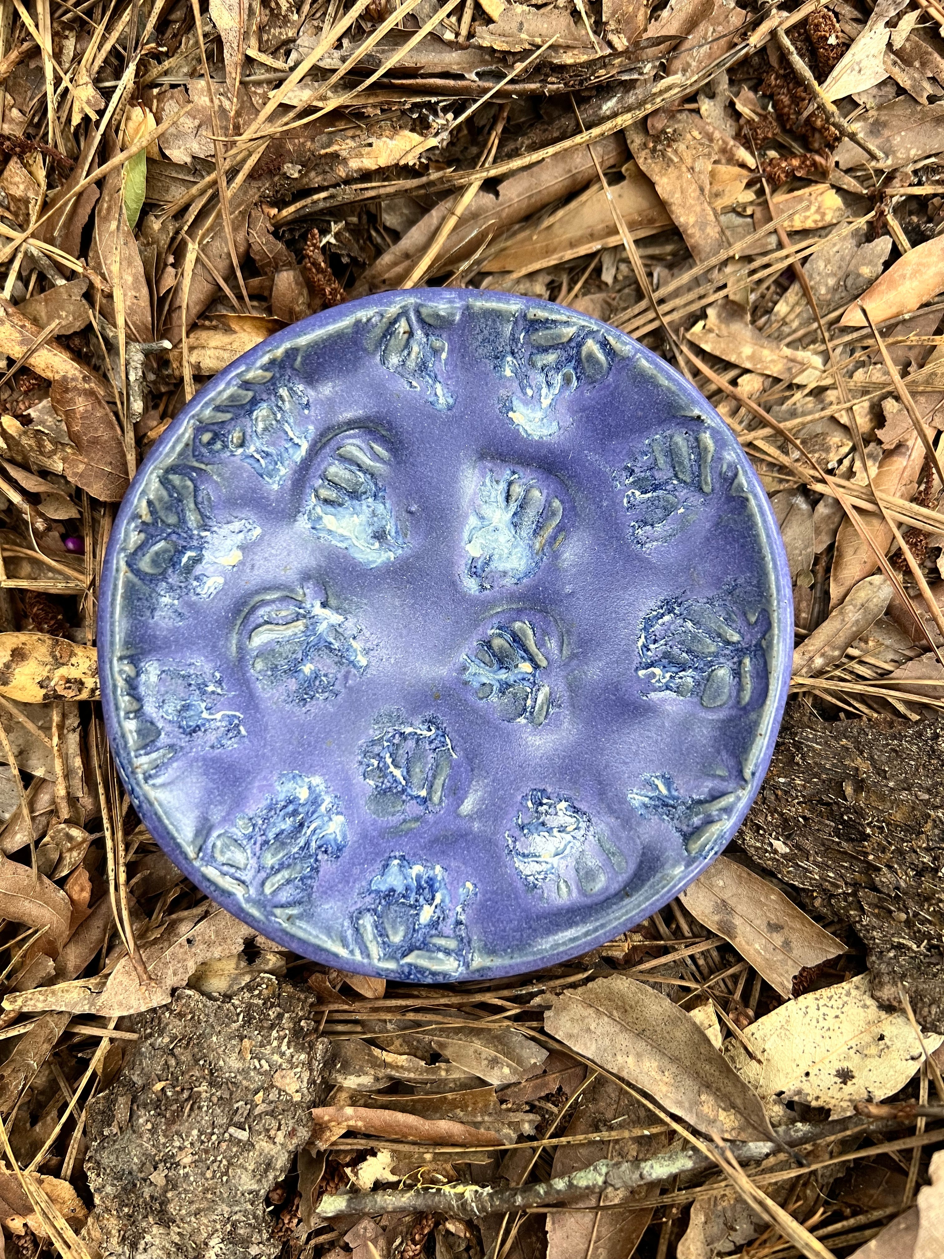 violet leaf pattern trinket dish