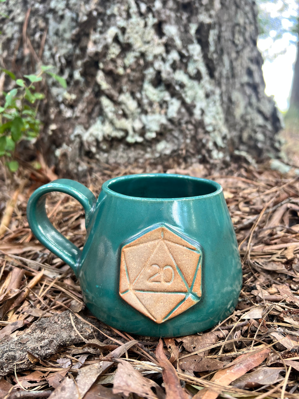 turquoise d20 mug