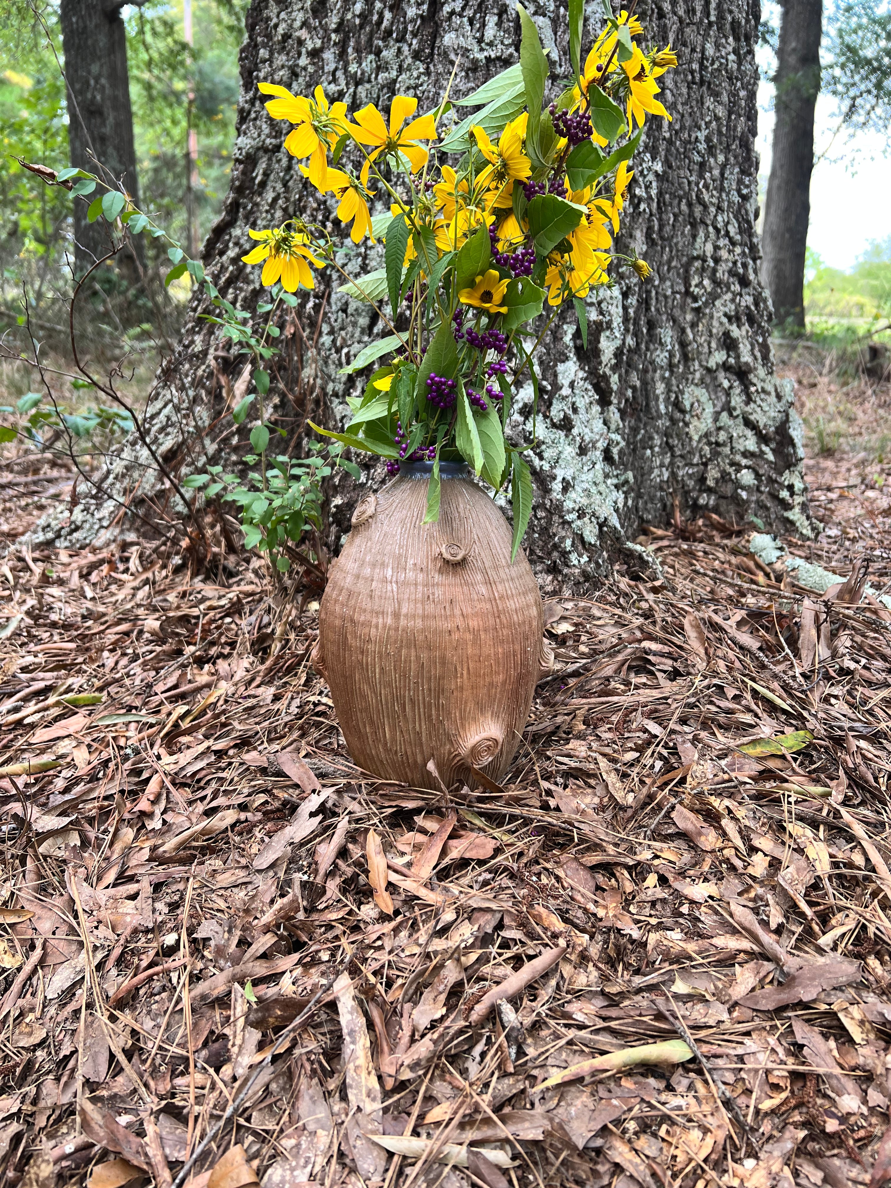 wood fired wood grain with tree knots vase